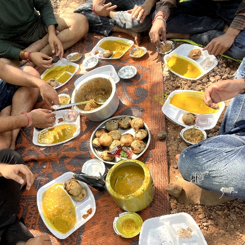 Apna Restaurant